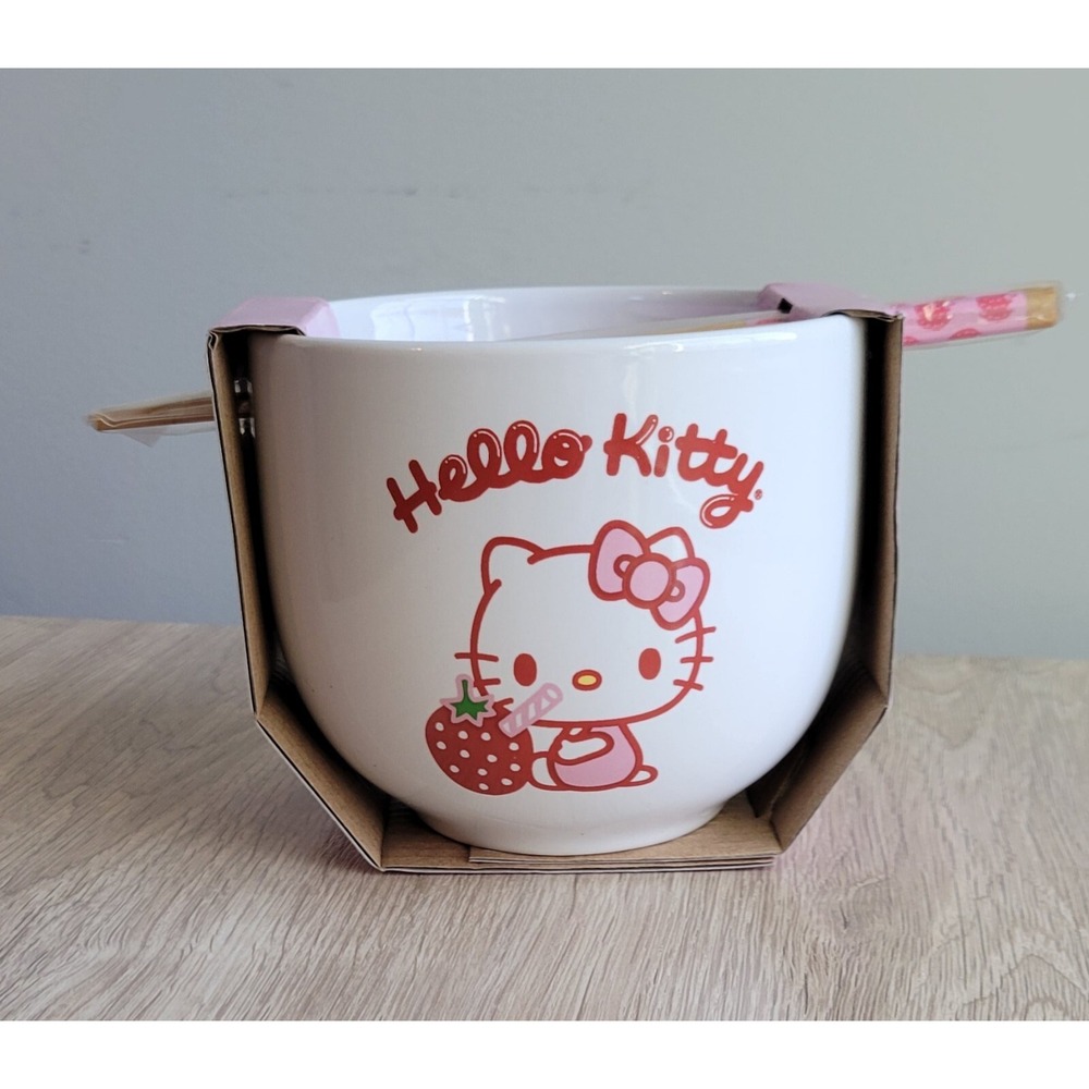 Hello Kitty Pink Strawberry Ramen Pasta Noodle Rice Bowl & Chopsticks‎ Set New